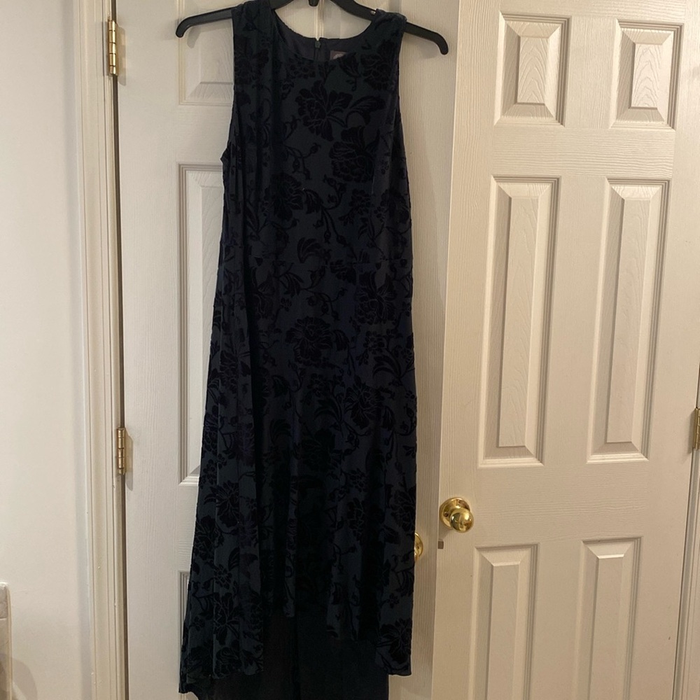 Vince Camuto high low dress. Short sleeve. Lovely velvet texture thruout.